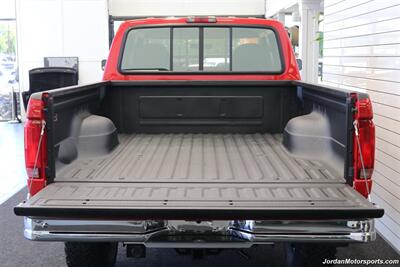 1997 Ford F-250 XLT  1-OWNER* 100% ORIGINAL IN EXCELLENT CONDITION* NEW 4 "BDS LIFT W/NEW 35 " BFG KO3 10-PLYs* ALCOAs* LIKE NEW BED* 100% RUST & CORROSION FREE* ALL BOOKS & WINDOW STICKER - Photo 15 - Portland, OR 97230