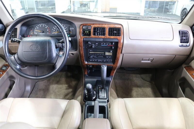 1997 Toyota 4Runner Limited 4dr Limited - Photo 19 - Portland, OR 97230