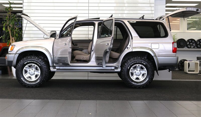 1997 Toyota 4Runner Limited 4dr Limited - Photo 10 - Portland, OR 97230