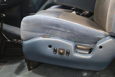 1997 Ford F-250 XLT  100% RUST FREE* 35K ACTUAL MILES& BIG BLOCK 460* NEW 33 " BFG KO3 10-PLY's* ALCOA'S* WARN HUBS* PROTECH HEADACHE RACK* LINEX BED LINER* TRAILER BRAKES* RUNNING BOARDS* COOLANT/AC /BRAKE FLUID FLUSH - Photo 68 - Portland, OR 97230