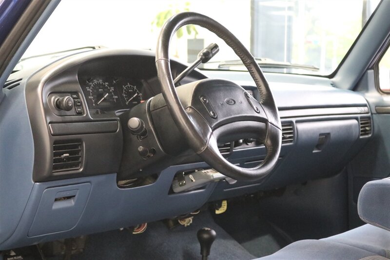 1997 Ford F-250 XLT  100% RUST FREE* 35K ACTUAL MILES& BIG BLOCK 460* NEW 33 " BFG KO3 10-PLY's* ALCOA'S* WARN HUBS* PROTECH HEADACHE RACK* LINEX BED LINER* TRAILER BRAKES* RUNNING BOARDS* COOLANT/AC /BRAKE FLUID FLUSH - Photo 78 - Portland, OR 97230