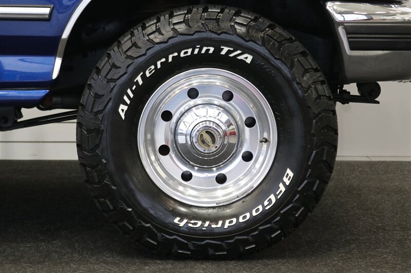 1997 Ford F-250 XLT  100% RUST FREE* 35K ACTUAL MILES& BIG BLOCK 460* NEW 33 " BFG KO3 10-PLY's* ALCOA'S* WARN HUBS* PROTECH HEADACHE RACK* LINEX BED LINER* TRAILER BRAKES* RUNNING BOARDS* COOLANT/AC /BRAKE FLUID FLUSH - Photo 44 - Portland, OR 97230