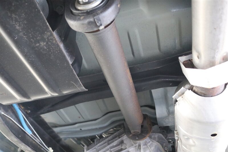 1997 Ford F-250 XLT  100% RUST FREE* 35K ACTUAL MILES& BIG BLOCK 460* NEW 33 " BFG KO3 10-PLY's* ALCOA'S* WARN HUBS* PROTECH HEADACHE RACK* LINEX BED LINER* TRAILER BRAKES* RUNNING BOARDS* COOLANT/AC /BRAKE FLUID FLUSH - Photo 21 - Portland, OR 97230