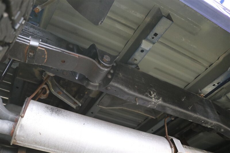 1997 Ford F-250 XLT  100% RUST FREE* 35K ACTUAL MILES& BIG BLOCK 460* NEW 33 " BFG KO3 10-PLY's* ALCOA'S* WARN HUBS* PROTECH HEADACHE RACK* LINEX BED LINER* TRAILER BRAKES* RUNNING BOARDS* COOLANT/AC /BRAKE FLUID FLUSH - Photo 35 - Portland, OR 97230