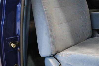 1997 Ford F-250 XLT  100% RUST FREE* 35K ACTUAL MILES& BIG BLOCK 460* NEW 33 " BFG KO3 10-PLY's* ALCOA'S* WARN HUBS* PROTECH HEADACHE RACK* LINEX BED LINER* TRAILER BRAKES* RUNNING BOARDS* COOLANT/AC /BRAKE FLUID FLUSH - Photo 73 - Portland, OR 97230