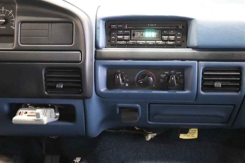 1997 Ford F-250 XLT  100% RUST FREE* 35K ACTUAL MILES& BIG BLOCK 460* NEW 33 " BFG KO3 10-PLY's* ALCOA'S* WARN HUBS* PROTECH HEADACHE RACK* LINEX BED LINER* TRAILER BRAKES* RUNNING BOARDS* COOLANT/AC /BRAKE FLUID FLUSH - Photo 91 - Portland, OR 97230