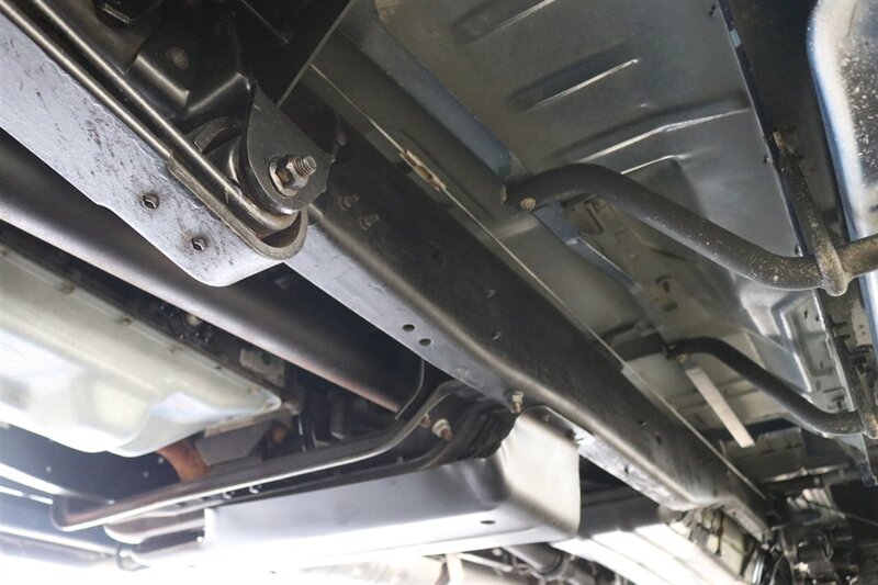 1997 Ford F-250 XLT  100% RUST FREE* 35K ACTUAL MILES& BIG BLOCK 460* NEW 33 " BFG KO3 10-PLY's* ALCOA'S* WARN HUBS* PROTECH HEADACHE RACK* LINEX BED LINER* TRAILER BRAKES* RUNNING BOARDS* COOLANT/AC /BRAKE FLUID FLUSH - Photo 26 - Portland, OR 97230