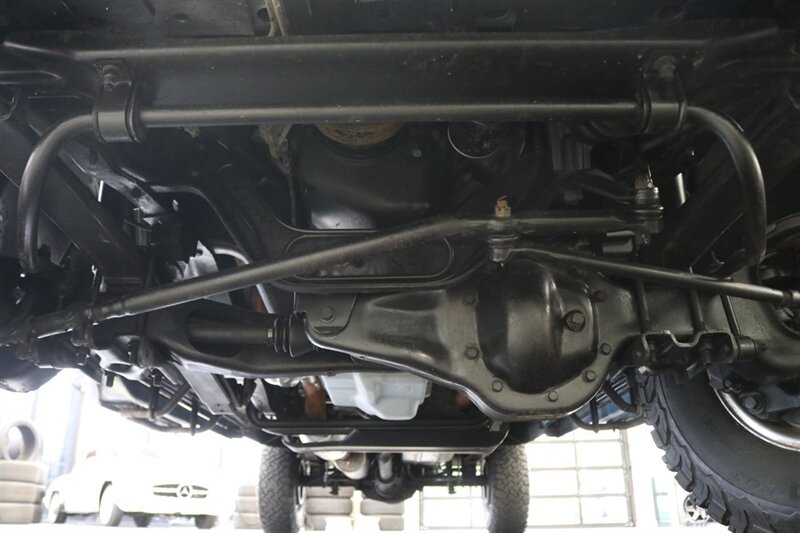 1997 Ford F-250 XLT  100% RUST FREE* 35K ACTUAL MILES& BIG BLOCK 460* NEW 33 " BFG KO3 10-PLY's* ALCOA'S* WARN HUBS* PROTECH HEADACHE RACK* LINEX BED LINER* TRAILER BRAKES* RUNNING BOARDS* COOLANT/AC /BRAKE FLUID FLUSH - Photo 36 - Portland, OR 97230