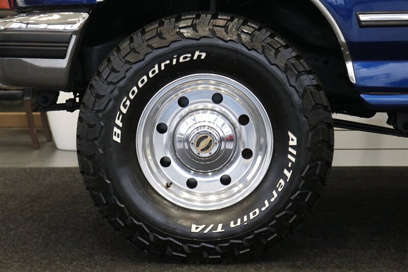 1997 Ford F-250 XLT  100% RUST FREE* 35K ACTUAL MILES& BIG BLOCK 460* NEW 33 " BFG KO3 10-PLY's* ALCOA'S* WARN HUBS* PROTECH HEADACHE RACK* LINEX BED LINER* TRAILER BRAKES* RUNNING BOARDS* COOLANT/AC /BRAKE FLUID FLUSH - Photo 20 - Portland, OR 97230