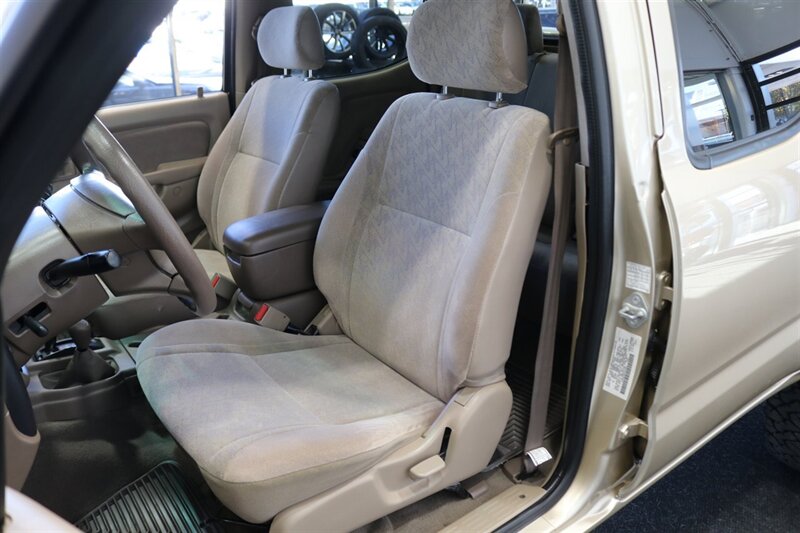 2004 Toyota Tacoma V6  100% RUST FREE* ONLY 33K MILES* REAR LOCKERS* SR5 PKG* NEW BILSTEIN TOYTEC LEVEL LIFT W/ 33 " BFG KO3s* NEW TIMING BELT-WATER PUMP SERVICE-TUNE UP-FLUIDS - Photo 16 - Portland, OR 97230
