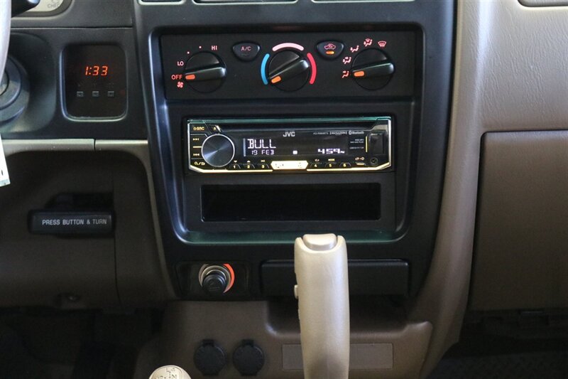 2004 Toyota Tacoma V6  100% RUST FREE* ONLY 33K MILES* REAR LOCKERS* SR5 PKG* NEW BILSTEIN TOYTEC LEVEL LIFT W/ 33 " BFG KO3s* NEW TIMING BELT-WATER PUMP SERVICE-TUNE UP-FLUIDS - Photo 92 - Portland, OR 97230