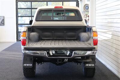 2004 Toyota Tacoma V6  100% RUST FREE* ONLY 33K MILES* REAR LOCKERS* SR5 PKG* NEW BILSTEIN TOYTEC LEVEL LIFT W/ 33 " BFG KO3s* NEW TIMING BELT-WATER PUMP SERVICE-TUNE UP-FLUIDS - Photo 15 - Portland, OR 97230