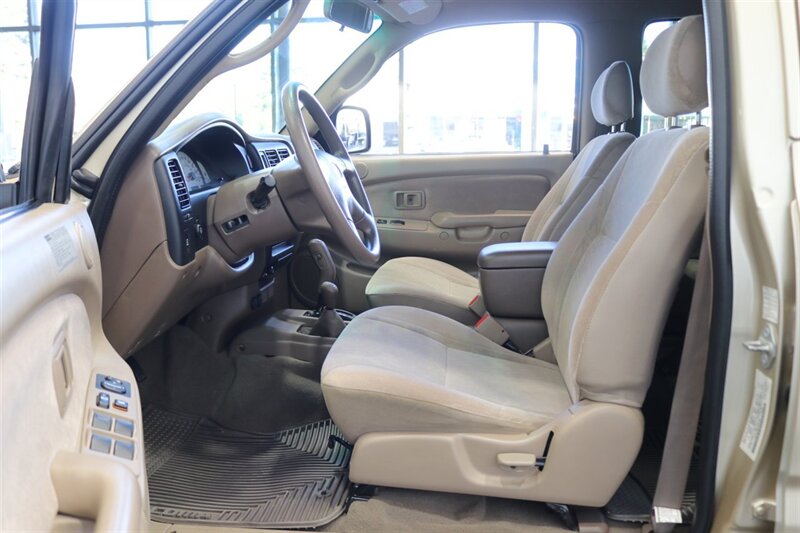 2004 Toyota Tacoma V6  100% RUST FREE* ONLY 33K MILES* REAR LOCKERS* SR5 PKG* NEW BILSTEIN TOYTEC LEVEL LIFT W/ 33 " BFG KO3s* NEW TIMING BELT-WATER PUMP SERVICE-TUNE UP-FLUIDS - Photo 84 - Portland, OR 97230