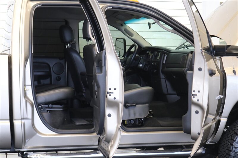 2005 Dodge Ram 3500 SLT LONG BED* 100% RUST FREE* NEW 3 " CARLI LEVEL LIFT* NEW BILSTEIN 5100 SERIES SHOCKS & STEERING STABILIZER* NEW 35 " BFG KO3 12-PLYs* BANKS RAM AIR POWER PKG* REAR AIR BAGS* SPRAY IN BED LINER - Photo 43 - Portland, OR 97230