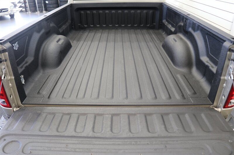 2005 Dodge Ram 3500 SLT LONG BED* 100% RUST FREE* NEW 3 " CARLI LEVEL LIFT* NEW BILSTEIN 5100 SERIES SHOCKS & STEERING STABILIZER* NEW 35 " BFG KO3 12-PLYs* BANKS RAM AIR POWER PKG* REAR AIR BAGS* SPRAY IN BED LINER - Photo 46 - Portland, OR 97230