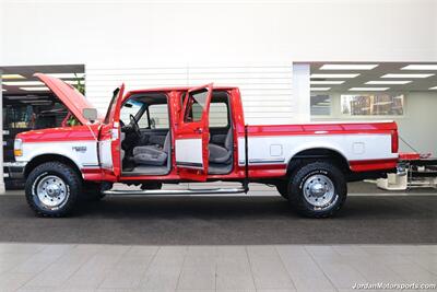 1996 Ford F-250 XLT  1-OREGON OWNER* 0-RUST* CREW CAB SHORT BED* 5-SPEED MANUAL* NEW 33 "BFG KO3 10-PLYs* ALL ORIGINAL IN 100% EXCELLENT CONDITION* COLLECTOR QUALITY* ALL BOOKS & WINDOW STICKER - Photo 9 - Portland, OR 97230