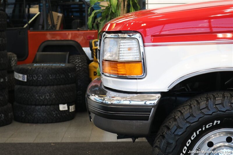 1996 Ford F-250 XLT  1-OREGON OWNER* 0-RUST* CREW CAB SHORT BED* 5-SPEED MANUAL* NEW 33 "BFG KO3 10-PLYs* ALL ORIGINAL IN 100% EXCELLENT CONDITION* COLLECTOR QUALITY* ALL BOOKS & WINDOW STICKER - Photo 46 - Portland, OR 97230