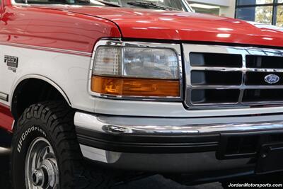 1996 Ford F-250 XLT  1-OREGON OWNER* 0-RUST* CREW CAB SHORT BED* 5-SPEED MANUAL* NEW 33 "BFG KO3 10-PLYs* ALL ORIGINAL IN 100% EXCELLENT CONDITION* COLLECTOR QUALITY* ALL BOOKS & WINDOW STICKER - Photo 12 - Portland, OR 97230