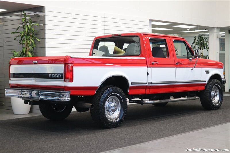 1996 Ford F-250 XLT  1-OREGON OWNER* 0-RUST* CREW CAB SHORT BED* 5-SPEED MANUAL* NEW 33 "BFG KO3 10-PLYs* ALL ORIGINAL IN 100% EXCELLENT CONDITION* COLLECTOR QUALITY* ALL BOOKS & WINDOW STICKER - Photo 6 - Portland, OR 97230