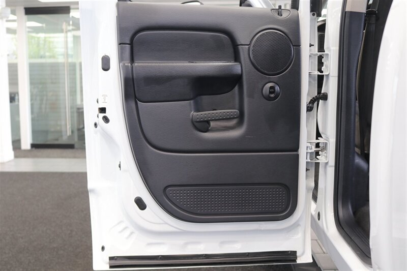 2003 Dodge Ram 2500 SLT 4dr Quad Cab SLT  1-OWNER* 6-SPEED MANUAL NV5600* 5.9L HO* 100% RUST FREE* NEW 3 "LEVEL KIT W/ NEW 35 " BFG KO3 12-PLY* NEW 17 "PRO COMPS* FULLY SERVICED* LIKE NEW IN & OUT* FULL PAINT MATCH BUMPERS-GRILLE - Photo 66 - Portland, OR 97230