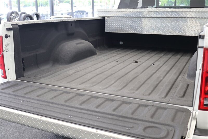 2003 Dodge Ram 2500 SLT 4dr Quad Cab SLT  1-OWNER* 6-SPEED MANUAL NV5600* 5.9L HO* 100% RUST FREE* NEW 3 "LEVEL KIT W/ NEW 35 " BFG KO3 12-PLY* NEW 17 "PRO COMPS* FULLY SERVICED* LIKE NEW IN & OUT* FULL PAINT MATCH BUMPERS-GRILLE - Photo 43 - Portland, OR 97230