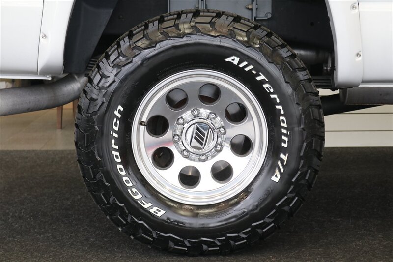 2003 Dodge Ram 2500 SLT 4dr Quad Cab SLT  1-OWNER* 6-SPEED MANUAL NV5600* 5.9L HO* 100% RUST FREE* NEW 3 "LEVEL KIT W/ NEW 35 " BFG KO3 12-PLY* NEW 17 "PRO COMPS* FULLY SERVICED* LIKE NEW IN & OUT* FULL PAINT MATCH BUMPERS-GRILLE - Photo 47 - Portland, OR 97230