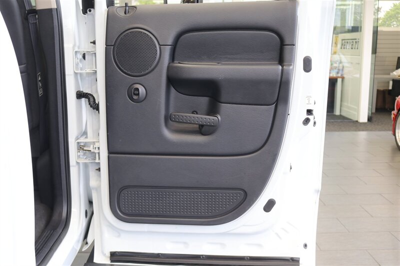 2003 Dodge Ram 2500 SLT 4dr Quad Cab SLT  1-OWNER* 6-SPEED MANUAL NV5600* 5.9L HO* 100% RUST FREE* NEW 3 "LEVEL KIT W/ NEW 35 " BFG KO3 12-PLY* NEW 17 "PRO COMPS* FULLY SERVICED* LIKE NEW IN & OUT* FULL PAINT MATCH BUMPERS-GRILLE - Photo 67 - Portland, OR 97230