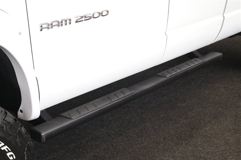 2003 Dodge Ram 2500 SLT 4dr Quad Cab SLT  1-OWNER* 6-SPEED MANUAL NV5600* 5.9L HO* 100% RUST FREE* NEW 3 "LEVEL KIT W/ NEW 35 " BFG KO3 12-PLY* NEW 17 "PRO COMPS* FULLY SERVICED* LIKE NEW IN & OUT* FULL PAINT MATCH BUMPERS-GRILLE - Photo 58 - Portland, OR 97230