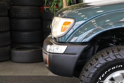 1998 Toyota Tacoma Limited  5-SPEED MANUAL* 66K ACTUAL MILES* 1-OWNER W/ 0-RUST* NEW TIMING BELT-WATER PUMP SERVICE* NEW BILSTEIN LEVEL KIT* NEW 33 " BFG KO2 TIRES* SUN ROOF - Photo 54 - Portland, OR 97230