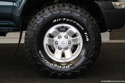 1998 Toyota Tacoma Limited  5-SPEED MANUAL* 66K ACTUAL MILES* 1-OWNER W/ 0-RUST* NEW TIMING BELT-WATER PUMP SERVICE* NEW BILSTEIN LEVEL KIT* NEW 33 " BFG KO2 TIRES* SUN ROOF - Photo 47 - Portland, OR 97230