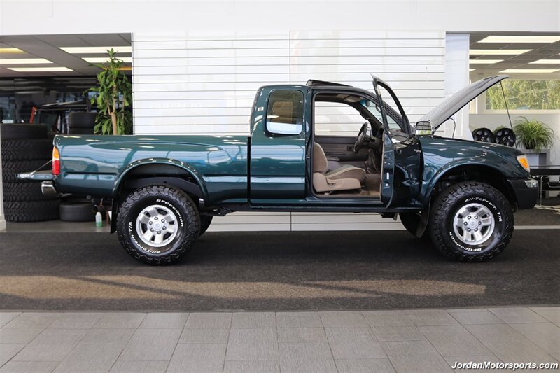 1998 Toyota Tacoma Limited  5-SPEED MANUAL* 66K ACTUAL MILES* 1-OWNER W/ 0-RUST* NEW TIMING BELT-WATER PUMP SERVICE* NEW BILSTEIN LEVEL KIT* NEW 33 " BFG KO2 TIRES* SUN ROOF - Photo 11 - Portland, OR 97230