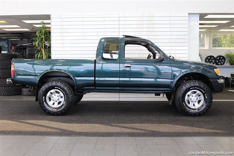 1998 Toyota Tacoma Limited  5-SPEED MANUAL* 66K ACTUAL MILES* 1-OWNER W/ 0-RUST* NEW TIMING BELT-WATER PUMP SERVICE* NEW BILSTEIN LEVEL KIT* NEW 33 " BFG KO2 TIRES* SUN ROOF - Photo 5 - Portland, OR 97230