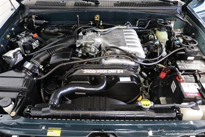 1998 Toyota Tacoma Limited  5-SPEED MANUAL* 66K ACTUAL MILES* 1-OWNER W/ 0-RUST* NEW TIMING BELT-WATER PUMP SERVICE* NEW BILSTEIN LEVEL KIT* NEW 33 " BFG KO2 TIRES* SUN ROOF - Photo 14 - Portland, OR 97230