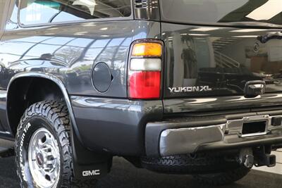 2005 GMC Yukon 2500 SLE  9-PASSENGER* 4X4* 100% RUST FREE* 6.0L VORTEC* NEW 2.5 "LEVEL KIT W/NEW 33 " BFG KO3 10-PLYS* FULL FRESH SERVICE W/ NEW FLUIDS* REAR AIR* SHOWS LIKE NEW* NO PETS / NON-SMOKER* 2-KEYS - Photo 45 - Portland, OR 97230