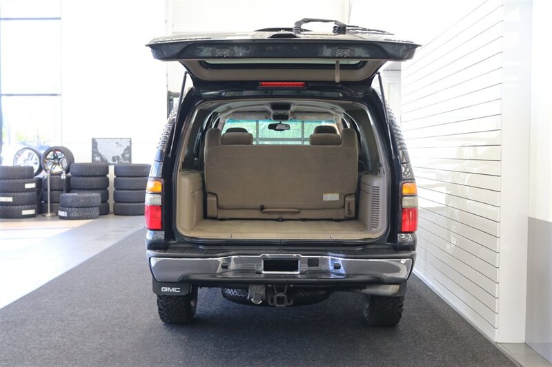 2005 GMC Yukon 2500 SLE  9-PASSENGER* 4X4* 100% RUST FREE* 6.0L VORTEC* NEW 2.5 "LEVEL KIT W/NEW 33 " BFG KO3 10-PLYS* FULL FRESH SERVICE W/ NEW FLUIDS* REAR AIR* SHOWS LIKE NEW* NO PETS / NON-SMOKER* 2-KEYS - Photo 15 - Portland, OR 97230