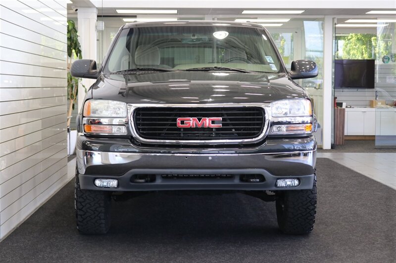 2005 GMC Yukon 2500 SLE  9-PASSENGER* 4X4* 100% RUST FREE* 6.0L VORTEC* NEW 2.5 "LEVEL KIT W/NEW 33 " BFG KO3 10-PLYS* FULL FRESH SERVICE W/ NEW FLUIDS* REAR AIR* SHOWS LIKE NEW* NO PETS / NON-SMOKER* 2-KEYS - Photo 8 - Portland, OR 97230