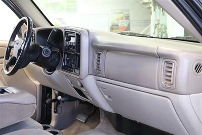 2005 GMC Yukon 2500 SLE  9-PASSENGER* 4X4* 100% RUST FREE* 6.0L VORTEC* NEW 2.5 "LEVEL KIT W/NEW 33 " BFG KO3 10-PLYS* FULL FRESH SERVICE W/ NEW FLUIDS* REAR AIR* SHOWS LIKE NEW* NO PETS / NON-SMOKER* 2-KEYS - Photo 80 - Portland, OR 97230