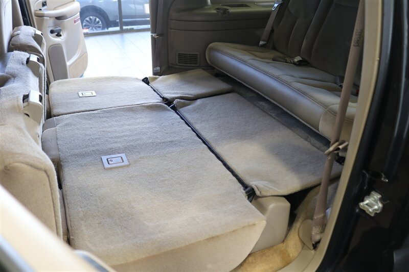2005 GMC Yukon 2500 SLE  9-PASSENGER* 4X4* 100% RUST FREE* 6.0L VORTEC* NEW 2.5 "LEVEL KIT W/NEW 33 " BFG KO3 10-PLYS* FULL FRESH SERVICE W/ NEW FLUIDS* REAR AIR* SHOWS LIKE NEW* NO PETS / NON-SMOKER* 2-KEYS - Photo 19 - Portland, OR 97230