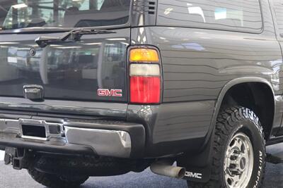 2005 GMC Yukon 2500 SLE  9-PASSENGER* 4X4* 100% RUST FREE* 6.0L VORTEC* NEW 2.5 "LEVEL KIT W/NEW 33 " BFG KO3 10-PLYS* FULL FRESH SERVICE W/ NEW FLUIDS* REAR AIR* SHOWS LIKE NEW* NO PETS / NON-SMOKER* 2-KEYS - Photo 44 - Portland, OR 97230