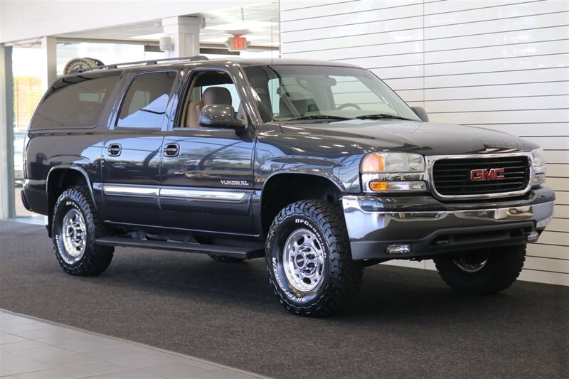 2005 GMC Yukon 2500 SLE  9-PASSENGER* 4X4* 100% RUST FREE* 6.0L VORTEC* NEW 2.5