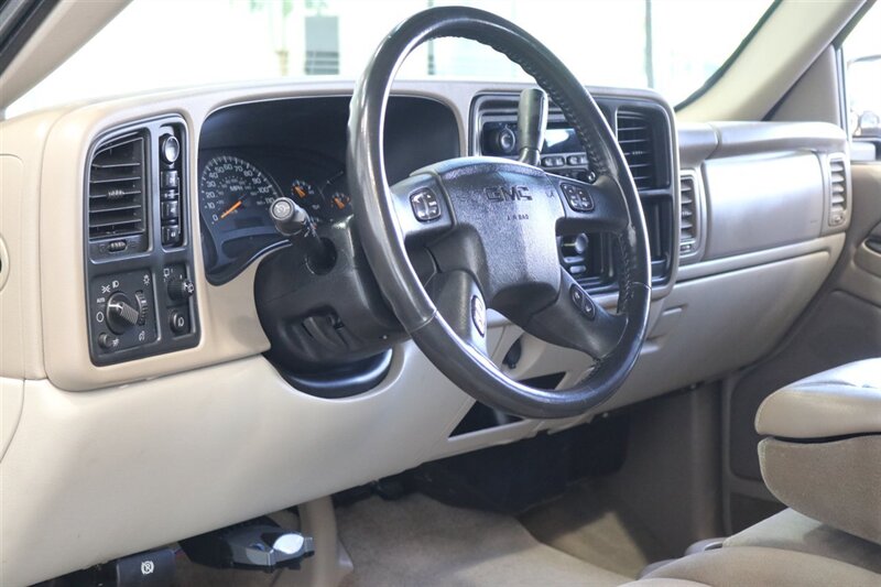 2005 GMC Yukon 2500 SLE  9-PASSENGER* 4X4* 100% RUST FREE* 6.0L VORTEC* NEW 2.5 "LEVEL KIT W/NEW 33 " BFG KO3 10-PLYS* FULL FRESH SERVICE W/ NEW FLUIDS* REAR AIR* SHOWS LIKE NEW* NO PETS / NON-SMOKER* 2-KEYS - Photo 74 - Portland, OR 97230