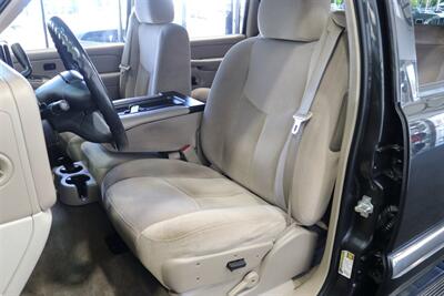 2005 GMC Yukon 2500 SLE  9-PASSENGER* 4X4* 100% RUST FREE* 6.0L VORTEC* NEW 2.5 "LEVEL KIT W/NEW 33 " BFG KO3 10-PLYS* FULL FRESH SERVICE W/ NEW FLUIDS* REAR AIR* SHOWS LIKE NEW* NO PETS / NON-SMOKER* 2-KEYS - Photo 16 - Portland, OR 97230