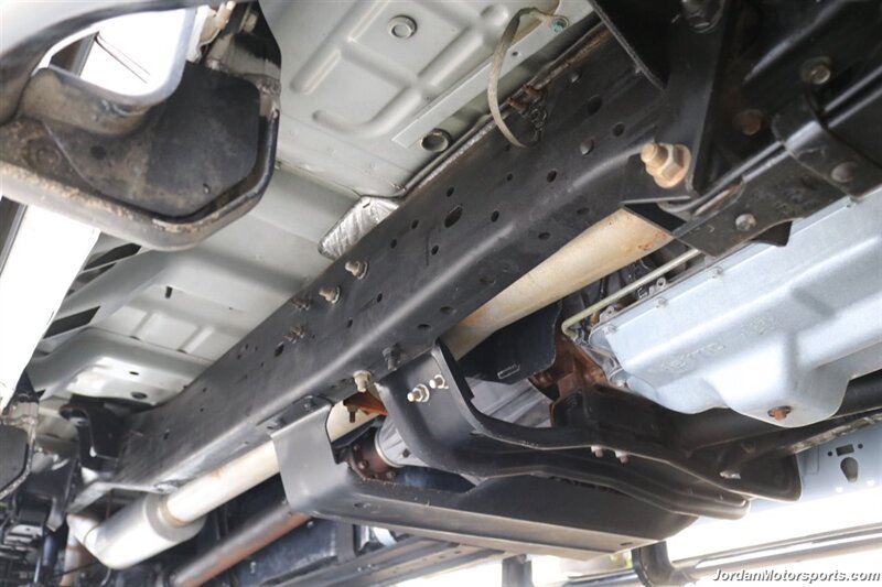 2002 Ford F-250 Super Duty XLT 4dr SuperCab  1-OWNER* 0-RUST* ALL BOOKS-KEYS-RECORDS SINCE NEW* NEW BRAKES-ROTORS-CALIPERS-SHOCKS IN FRONT* NEW AC COMPRESSOR* WARN HUBS* NEW BATTERIES* NEVER HAD 5TH WHEEL OR GOOSENECK - Photo 23 - Portland, OR 97230