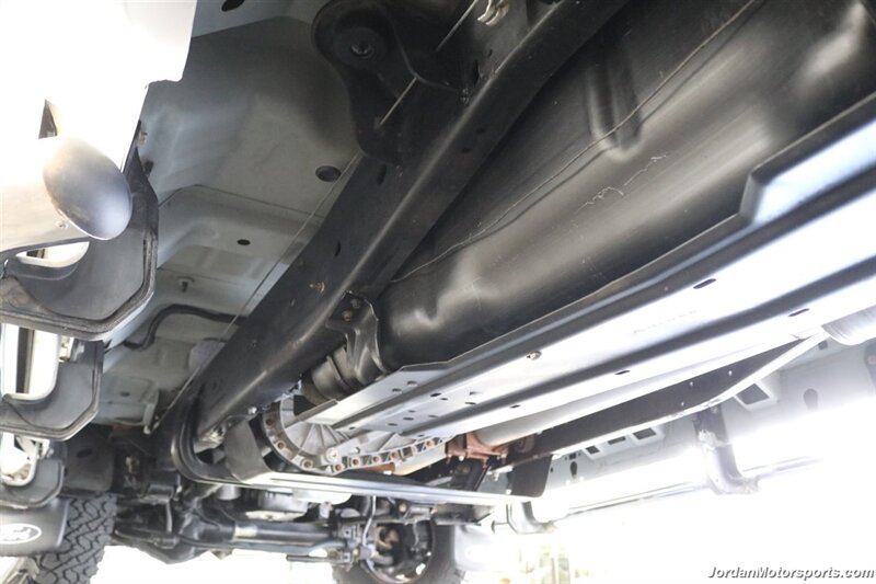 2002 Ford F-250 Super Duty XLT 4dr SuperCab  1-OWNER* 0-RUST* ALL BOOKS-KEYS-RECORDS SINCE NEW* NEW BRAKES-ROTORS-CALIPERS-SHOCKS IN FRONT* NEW AC COMPRESSOR* WARN HUBS* NEW BATTERIES* NEVER HAD 5TH WHEEL OR GOOSENECK - Photo 24 - Portland, OR 97230