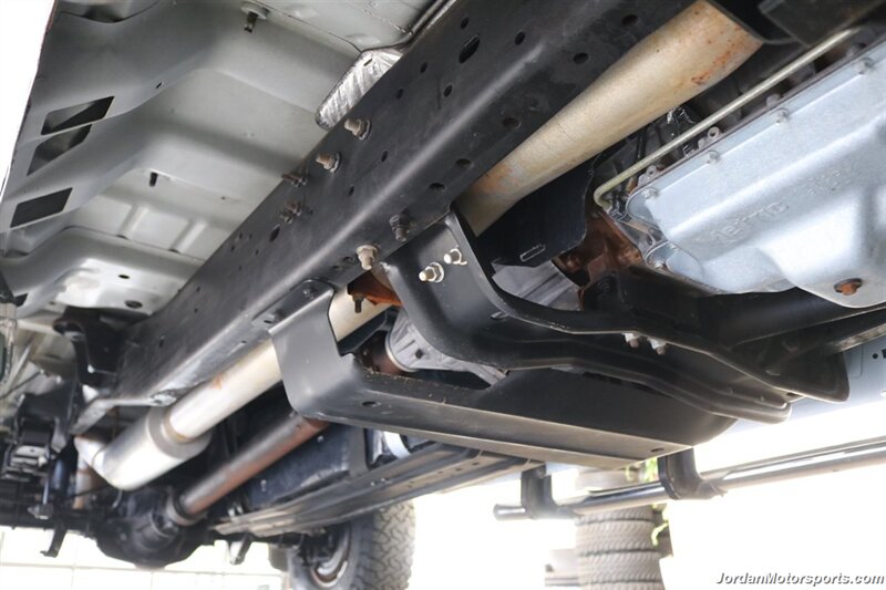 2002 Ford F-250 Super Duty XLT 4dr SuperCab  1-OWNER* 0-RUST* ALL BOOKS-KEYS-RECORDS SINCE NEW* NEW BRAKES-ROTORS-CALIPERS-SHOCKS IN FRONT* NEW AC COMPRESSOR* WARN HUBS* NEW BATTERIES* NEVER HAD 5TH WHEEL OR GOOSENECK - Photo 31 - Portland, OR 97230