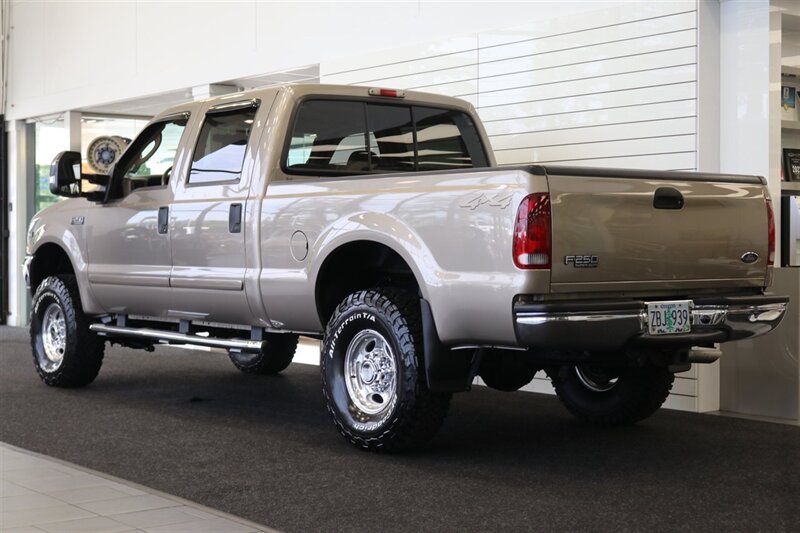 2003 Ford F-250 Lariat  2-OWNER* 100% RUST & CORROSION FREE* SHORT BED* NEW 2.5 "LEVEL KIT W/BILSTEIN 5100 SHOCKS* NEW 35 " BFG KO3 10-PLY TIRES* NEW FLUIDS / FILTERS / AC SERVICE* ALL BOOKS & MANUALS & 2-KEYS - Photo 6 - Portland, OR 97230