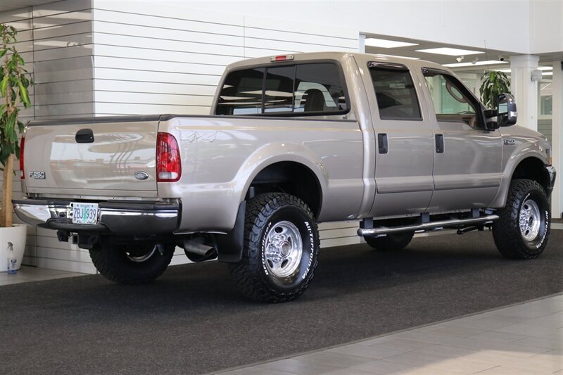 2003 Ford F-250 Lariat  2-OWNER* 100% RUST & CORROSION FREE* SHORT BED* NEW 2.5 "LEVEL KIT W/BILSTEIN 5100 SHOCKS* NEW 35 " BFG KO3 10-PLY TIRES* NEW FLUIDS / FILTERS / AC SERVICE* ALL BOOKS & MANUALS & 2-KEYS - Photo 7 - Portland, OR 97230