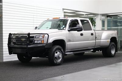 2006 Chevrolet Silverado 3500 LT3  1-OWNER* 100% RUST & CORROSION FREE* LT3 W/MOON ROOF & DVD* REAR AIR BAGS* PACBRAKE EXHAUST BRAKE* NEVER HAD 5TH WHEEL OR GOOSENECK* NEW 10-PLY A/T TIRES* REMOTE START - Photo 3 - Portland, OR 97230