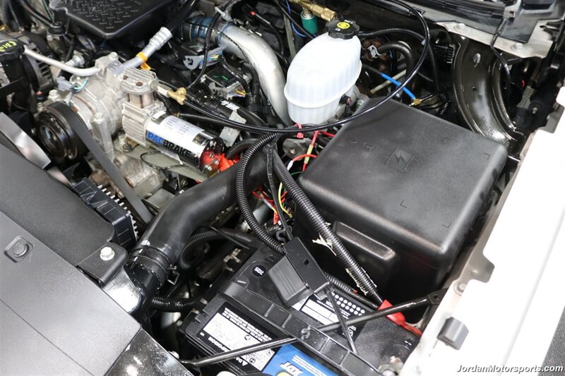 2006 Chevrolet Silverado 3500 LT3  1-OWNER* 100% RUST & CORROSION FREE* LT3 W/MOON ROOF & DVD* REAR AIR BAGS* PACBRAKE EXHAUST BRAKE* NEVER HAD 5TH WHEEL OR GOOSENECK* NEW 10-PLY A/T TIRES* REMOTE START - Photo 37 - Portland, OR 97230