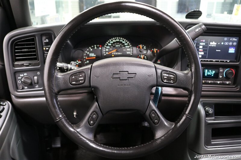 2006 Chevrolet Silverado 3500 LT3  1-OWNER* 100% RUST & CORROSION FREE* LT3 W/MOON ROOF & DVD* REAR AIR BAGS* PACBRAKE EXHAUST BRAKE* NEVER HAD 5TH WHEEL OR GOOSENECK* NEW 10-PLY A/T TIRES* REMOTE START - Photo 81 - Portland, OR 97230